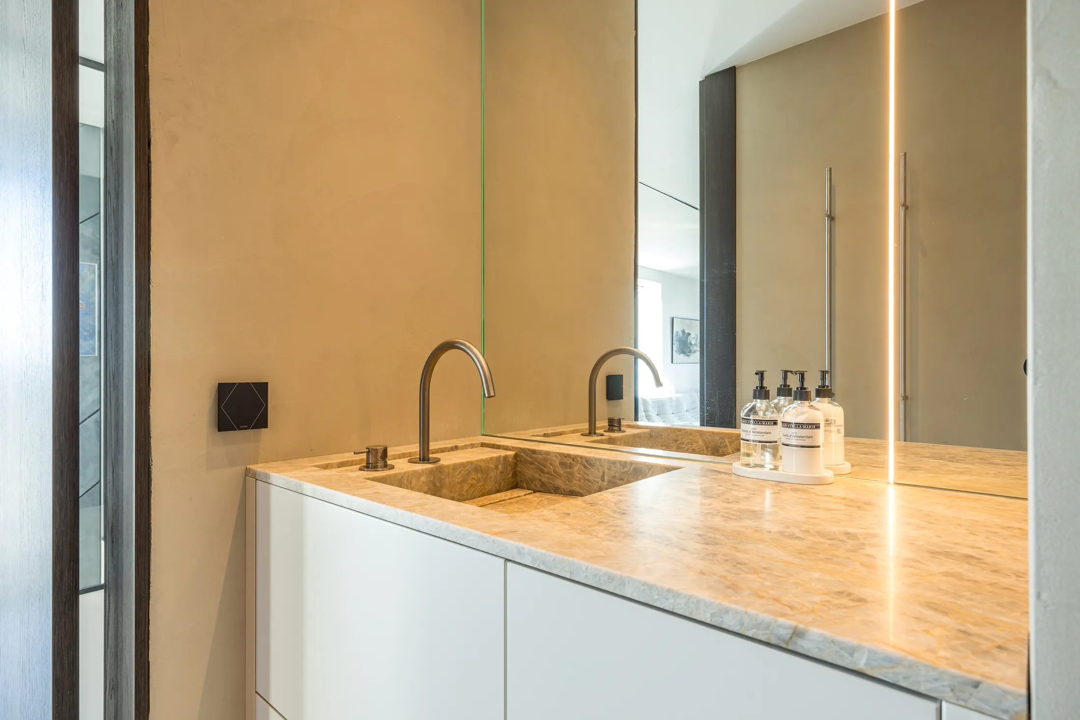 Kleine badkamer inrichten: 15 slimme tips